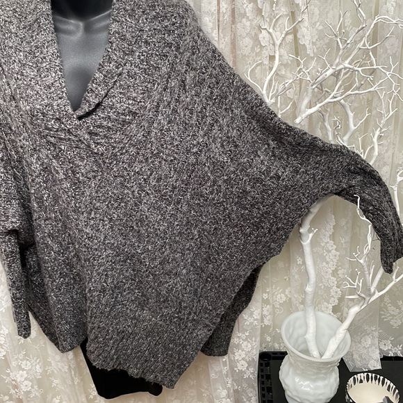Glorious Cable Knit Sweater Poncho Edit by Jeanne Beker in the Perfect Grey - Picture 7 of 10